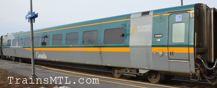 Passenger car VIA 3475 left side  / Wagon de passager VIA 3475 coté gauche